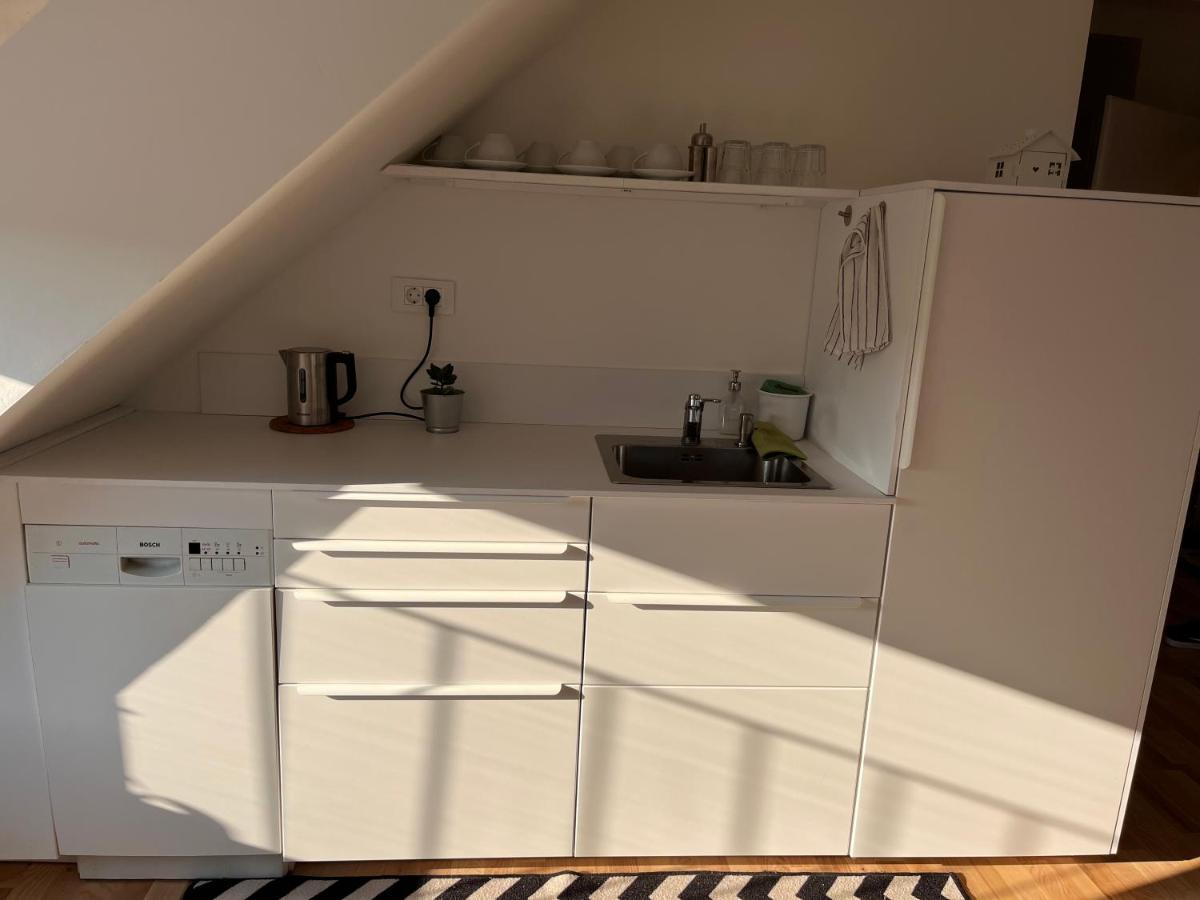 Apartment Malina - Free Private Parking Любляна Екстер'єр фото