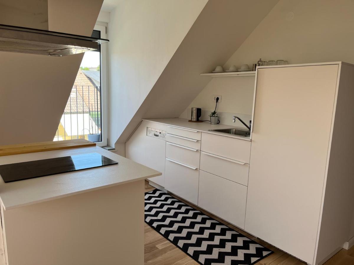 Apartment Malina - Free Private Parking Любляна Екстер'єр фото
